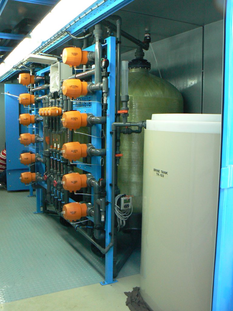 P1050175 batch ion exchange Clean TeQ Water